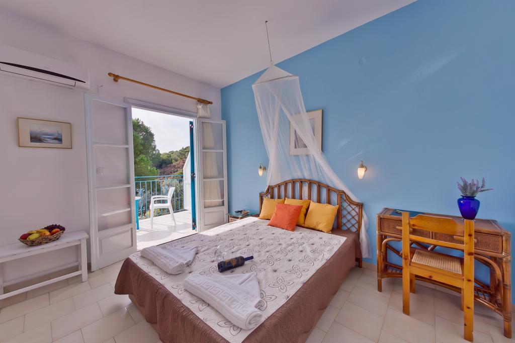 Aelia Studios Koukounaries Room photo